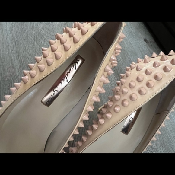Kandee Teaser NWOB Nude Spiked Heels - Picture 12 of 13